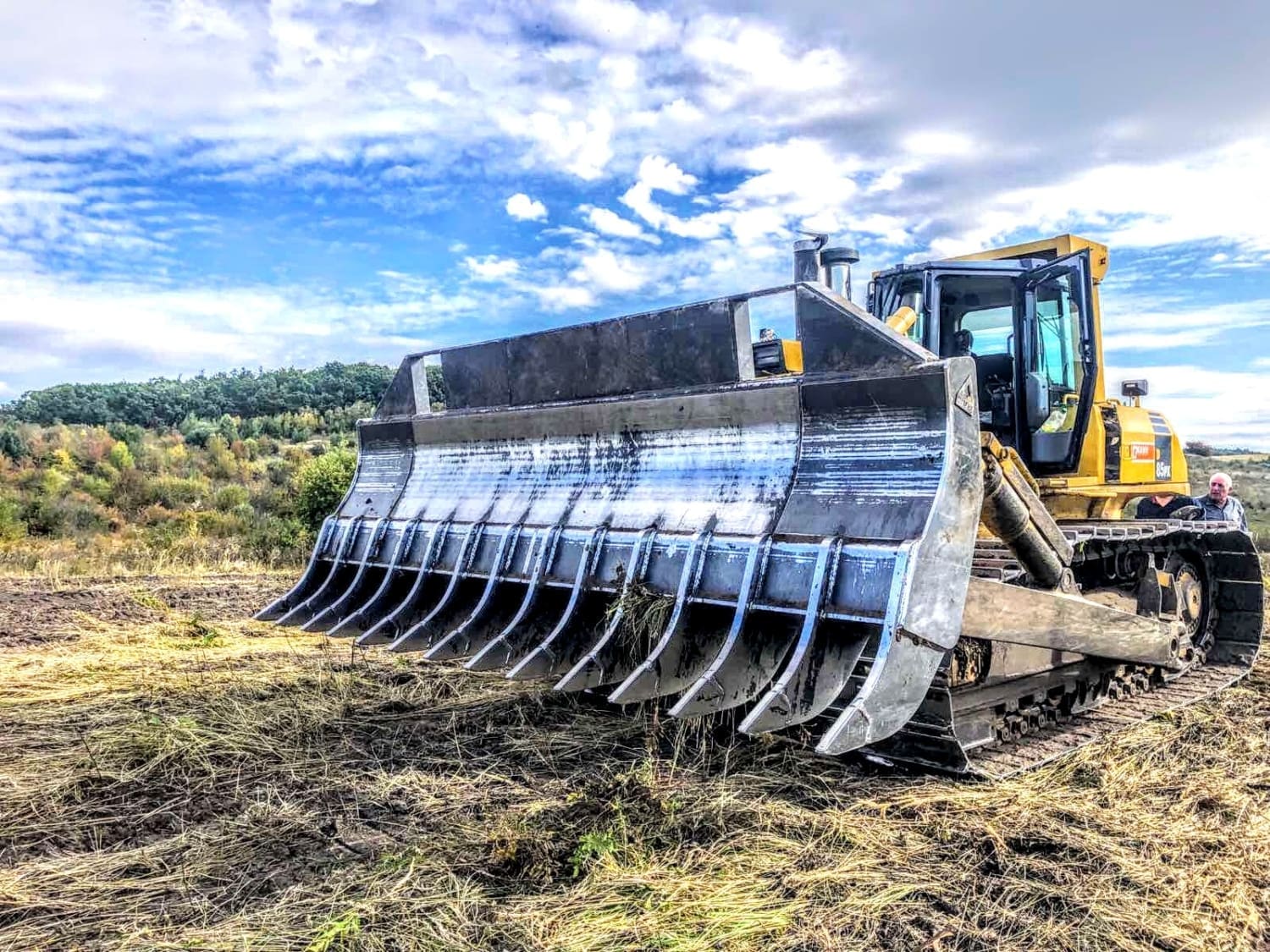 Root Rake D3 Dozer Root and Rock Rake | Cat D6-D10, Komatsu D65-D275 | Dymax